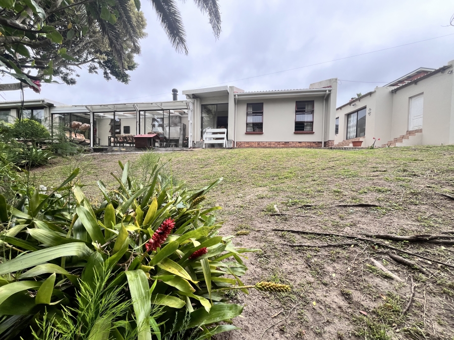 4 Bedroom Property for Sale in Dana Bay Western Cape